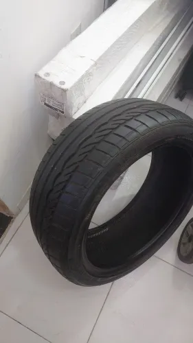 Pneu 17, 205 45