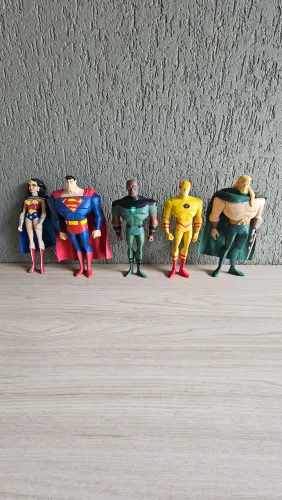 Bonecos Mattel Liga da Justiça 25 cm