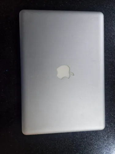 MacBook Pro 13" Late 2011 i5 4GB 500GB Funcionando