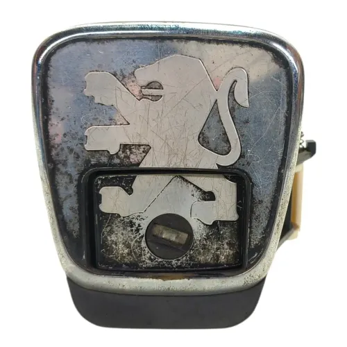 Puxador Da Tampa Da Mala Peugeot 406 St 2.0 16v 96 A 98
