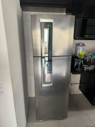 Geladeira Eletrolux nova 