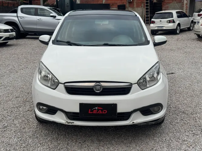Fiat Grand Siena Essence Dual. 1.6 Flex 16V 2014