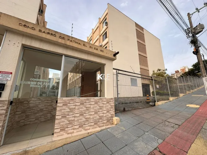 Apartamento mobiliado 02 dormitórios para alugar no Canto em Florianópolis SC