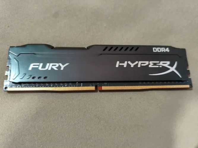 Memória Kingston Hyperx DDR4 4GB 2400 MHZ PARA PC