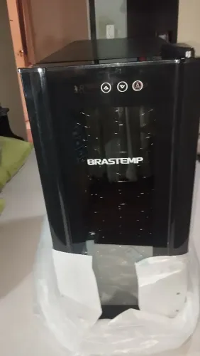 Adega de vinho Brastemp