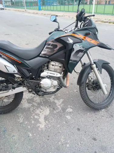 XRE 300 2021