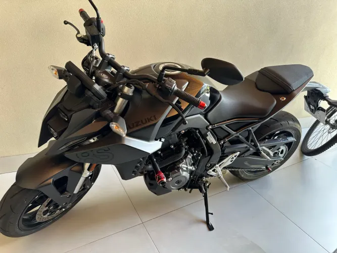 Suzuki GSX-8S - Estado Impecável | Baixa KM 