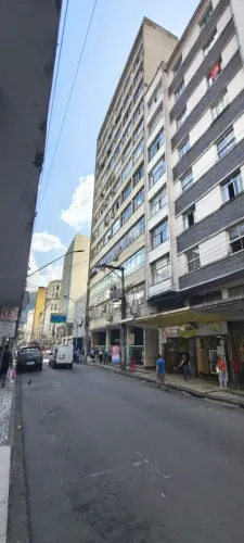Imóvel para aluguel tem 33M² em Centro - Juiz de Fora - MG