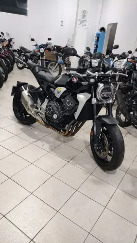 CB 1000R 2021