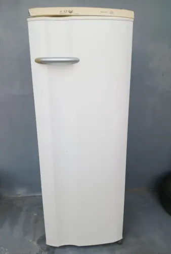 Funcionando perfeitamente vem conservada
