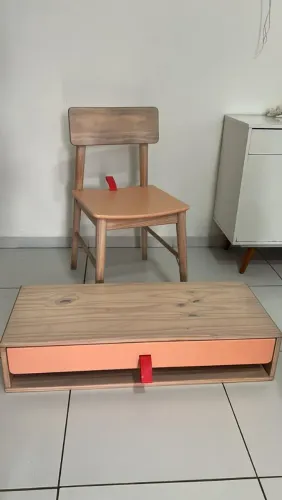 Escrivaninha e Cadeira - TokStok Collab Melissa