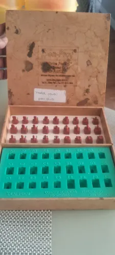 Fabrica de coroas ocas para prótese