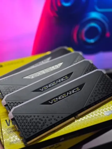 CORSAIR VENGEANCE RGB RS 32GB (2x16GB) 3600MHz CL18