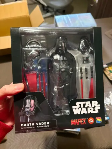 Mafex Darth Vader Star Wars
