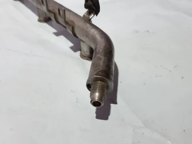 Flauta De Bico Mercedes-benz E240 E320 V6 W210 98 99 00 01