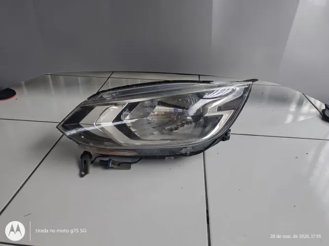 Vende-se farol do Onix 2023 original! 