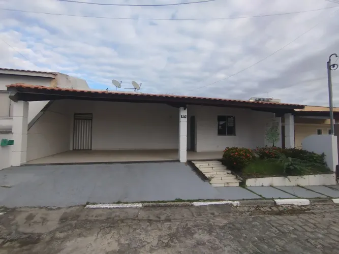 VENDO CASA EM CONDOMÍNIO NA VILA OLÍMPIA