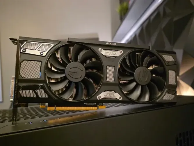 GTX 1070 TI 8GB EVGA edição colecionador