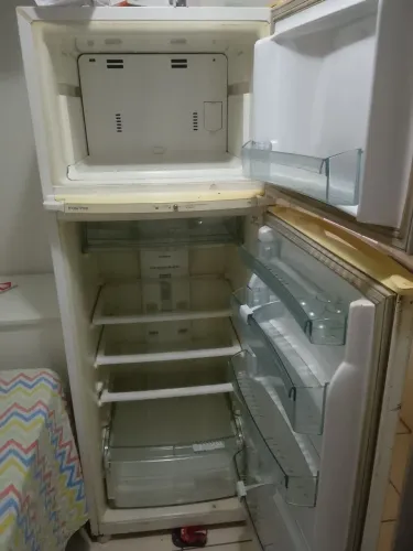 Vendo Geladeira Brastemp Boa