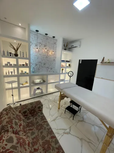 Passo ponto de clínica de estética pronta para trabalhar