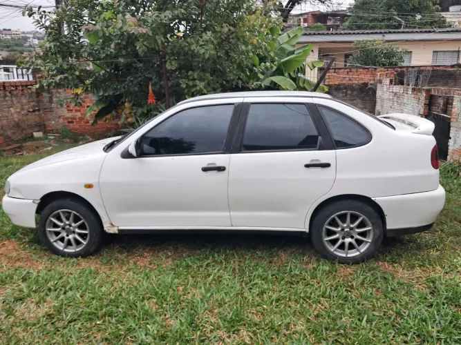 Seat Cordoba SXE 1.8 / GLX 1.8 4P 1998