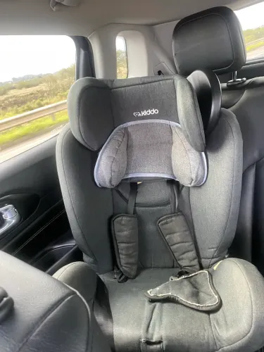 Cadeirinha para carro com isofix