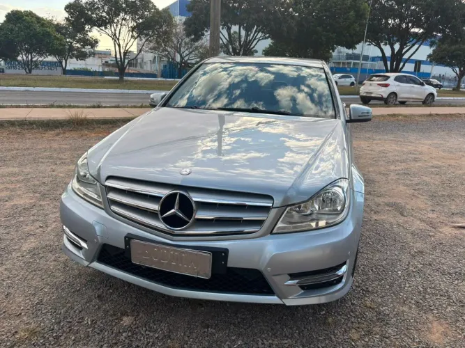 Mercedes-Benz C-180 CGI Sport 1.6 TB 16V 156cv Aut. 2013