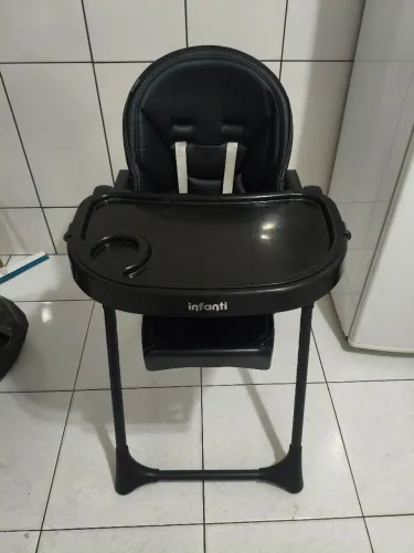 Cadeirão de alimentação 