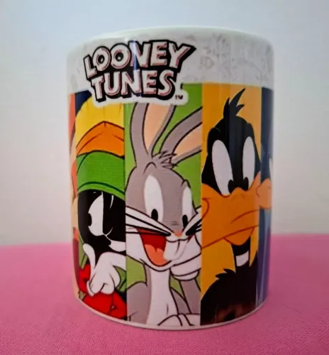 Caneca Looney Tunes