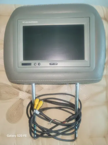 TELA LCD COLOR MONITOR