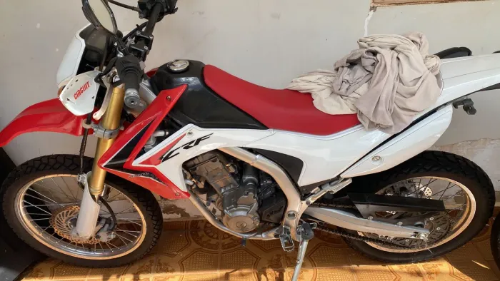 Crf L 250 2014 novinha pego troca *