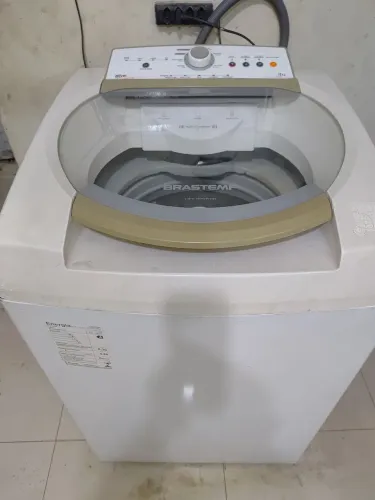 Máquina de lavar roupas 11 kg Brastemp 