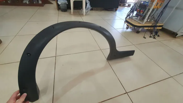 MOLDURA DO PARALAMA FIAT STRADA TRASEIRO DIREITA 05/12