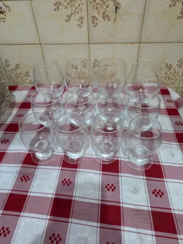 TAÇAS DE VIDRO