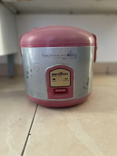 Panela de arroz elétrica 