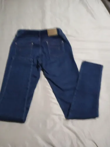 Calças semi novo tm,42e44¿¿Jeans feminina com laicra