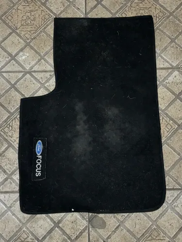 Carpete Motorista Focus Bordado Ford 