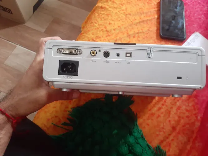 Projetor LG pra vender rápido