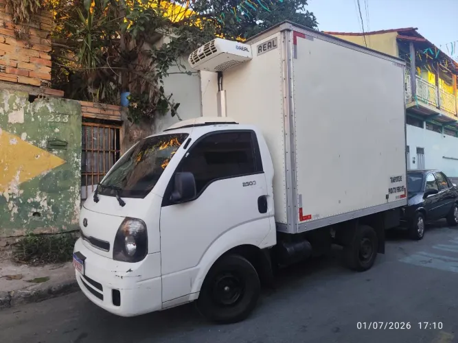 Kia Motors Bongo K-2500 2.5 4X2 TB Diesel 2015