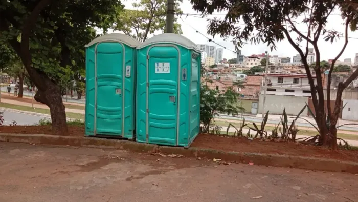 LOCAÇÃO DE BANHEIRO QUIMICO