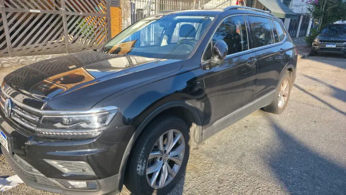 Volkswagen Tiguan Allspac Comf 250 TSI 1.4 Flex 2018