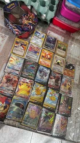 Cartas Pokémon ultra rara 
