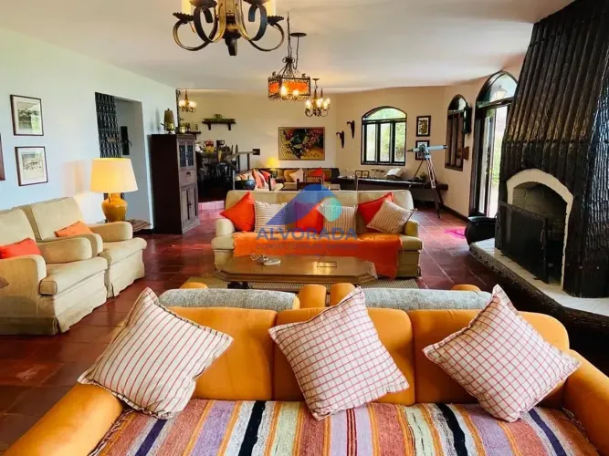 Casa de Alto Padrão com 3 dormitórios à venda, 226 m² por R$ 1.500.000 - Pedra do Fogo - C