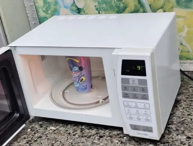 MICROONDAS PANASONIC 20 LITROS