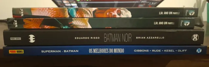 LOTE DE HQS: Capa dura DC comics Eaglemoss collection & panini comics