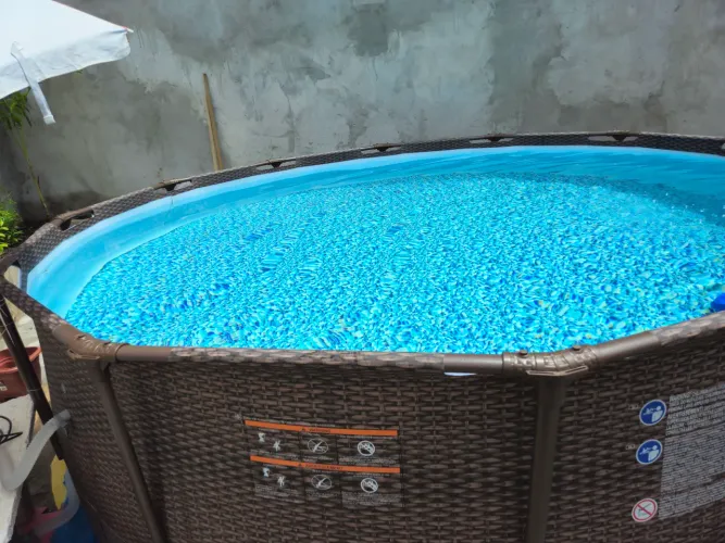 Piscina 10 mi litros