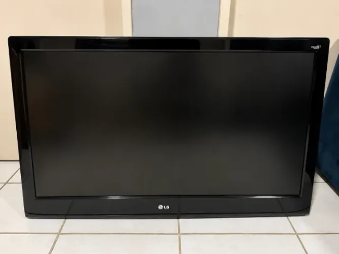 TV LG Full HD 1080p - Funcionando | Ótimo custo-benefício