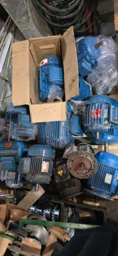 Lote de motores trifasicos