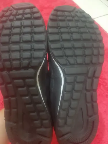 100$ nos dois Kenner e sapato da fila 
