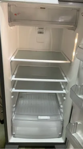 Geladeira de inox Brastemp